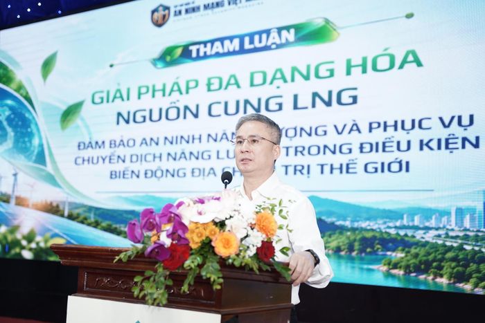 Ông Hồ Diên Vượng, Phó Giám đốc Chi nhánh Kinh doanh LNG, đại diện PV GAS, đã làm rõ mối liên hệ giữa nguồn cung LNG, phát triển hạ tầng và yêu cầu bảo đảm an ninh năng lượng trong dài hạn.