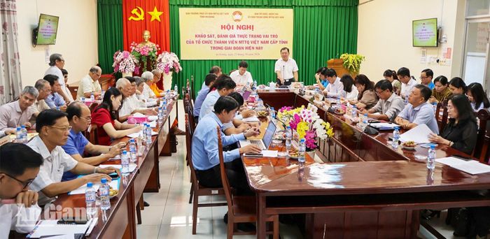 Quang cảnh hội nghị.