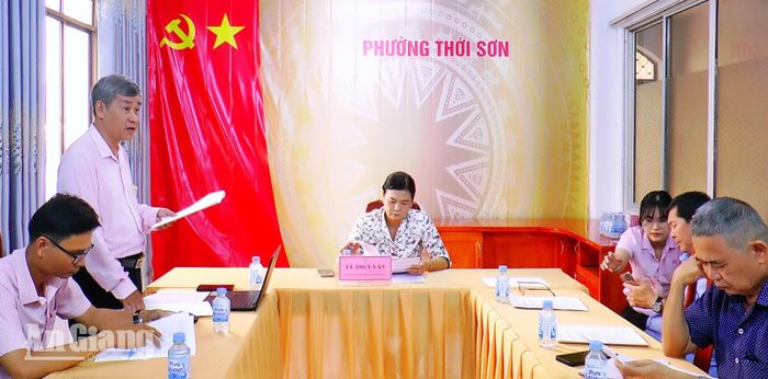 Ban đại diện Hội đồng quản trị Ngân hàng Chính sách xã hội phường Thới Sơn sơ kết hoạt động 9 tháng.