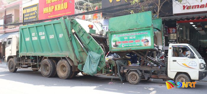 Rác thu gom từ khu vực đô thị Điện Bàn cũng đang được điều chỉnh lộ trình vận chuyển vào Khu xử lý rác Tam Xuân 2 (xã Tam Xuân). Ảnh: HOÀNG HIỆP