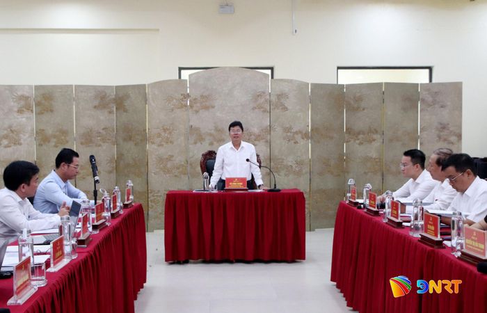 Trưởng ban Nội chính Thành ủy Võ Công Chánh, Trưởng đoàn Giám sát số 1089 của Ban Thường vụ Thành ủy chủ trì hội nghị. Ảnh: TRỌNG HUY