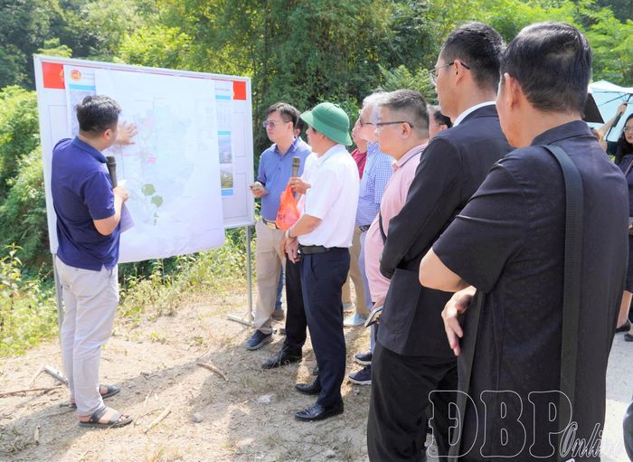 Nhà đầu tư tìm hiểu về Khu công nghiệp Thanh An. (Ảnh CTV)