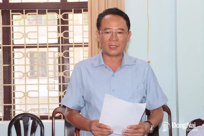 Thành ủy viên, Bí thư Đảng ủy, Chủ tịch HĐND xã Đa Kia, Ủy viên Ban Dân tộc HĐND thành phố Lý Trọng Nhân phát biểu tại buổi giám sát. Ảnh: Quang Minh