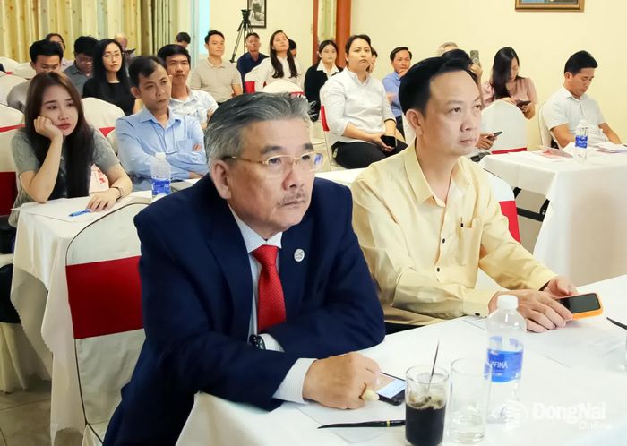 Các chuyên gia, doanh nghiệp tham dự hội thảo. Ảnh: Hải Quân