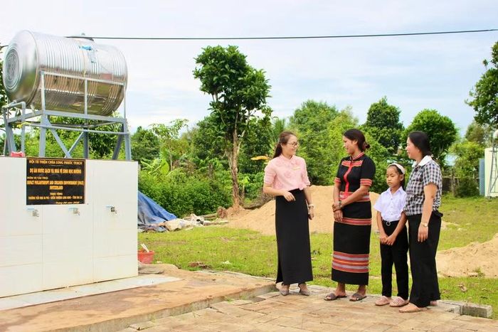  Công trình nước sạch tại 2 điểm trường làng Rỏih và Or góp phần cải thiện điều kiện sinh hoạt của học sinh và người dân địa phương. Ảnh: Minh Chí 