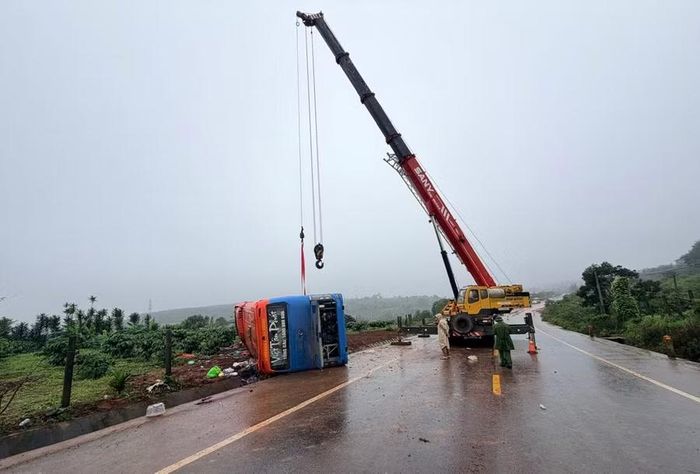  Đường quốc lộ 19 tuyến tránh Pleiku từng xảy ra vụ tai nạn lật xe khách vào ngày 31-8. Ảnh: Văn Ngọc 