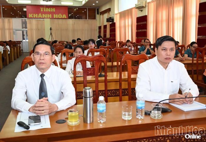Đại biểu dự hội nghị.