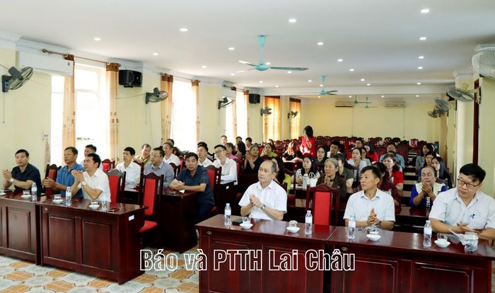 Quang cảnh hội nghị.