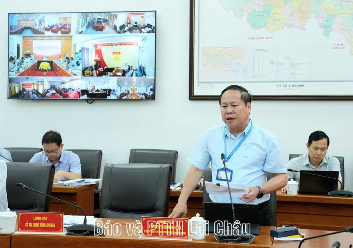 Đồng chí Tống Thanh Hải - Uỷ viên Ban Thường vụ Tỉnh ủy, Phó Chủ tịch Thường trực UBND tỉnh phát biểu tại hội nghị.