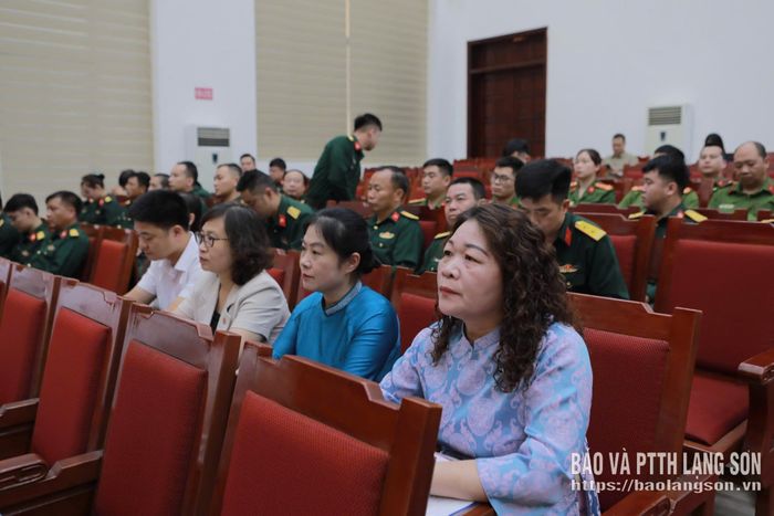 Các đại biểu dự hội nghị