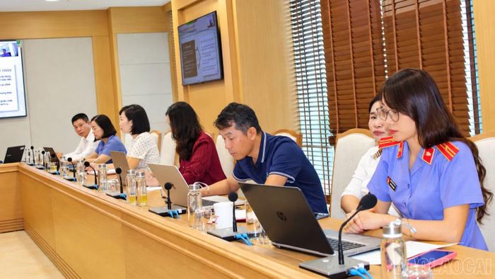 Các đại biểu tham dự hội nghị
