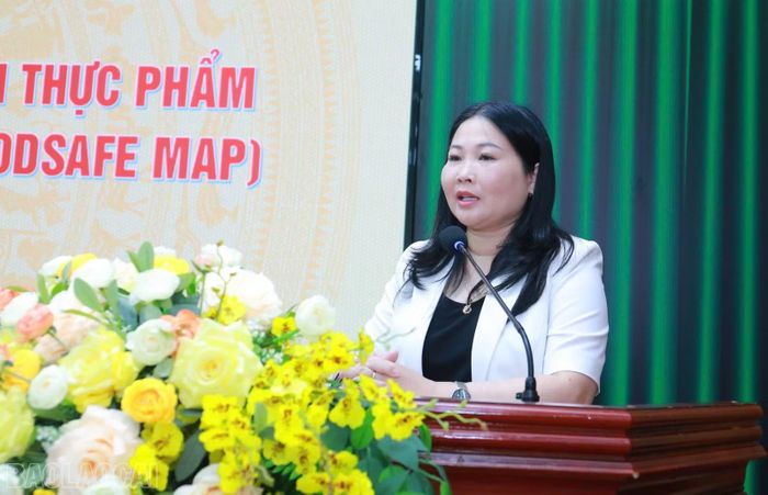 Đồng chí Vũ Thị Hiền Hạnh - Phó Chủ tịch UBND tỉnh phát biểu chỉ đạo tại hội nghị.