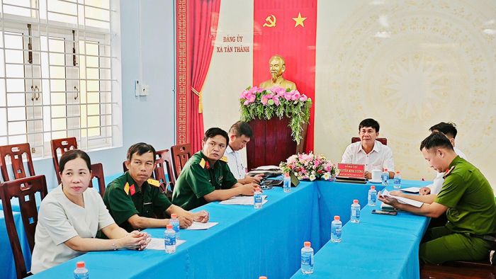 Lãnh đạo xã Tân Thành tham dự Hội nghị tổng kết nhiệm vụ năm 2026, sơ kết giai đoạn 1 “Chiến dịch 500 ngày đêm đẩy mạnh thực hiện tìm kiếm, quy tập và xác định danh tính hài cốt liệt sĩ”. (Ảnh: Minh Vân)