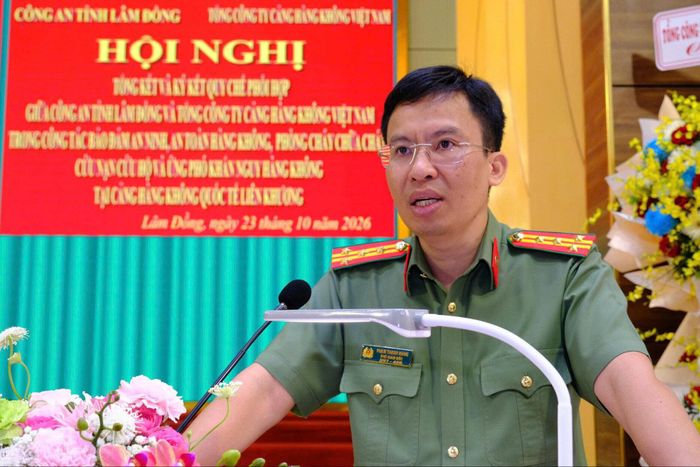 Đại tá Phạm Thanh Hùng, Phó Giám đốc Công an tỉnh phát biểu tại hội nghị