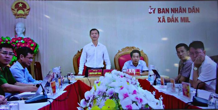 Chủ tịch UBND xã Đắk Mil Nguyễn Quốc Dũng giải trình tiến độ giải ngân vốn đầu tư công thấp