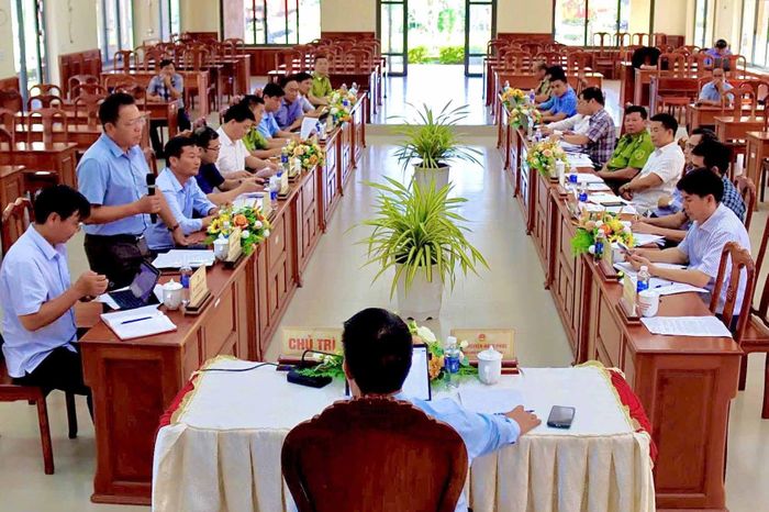 Quang cảnh buổi làm việc. (Ảnh: Huyền Vũ)