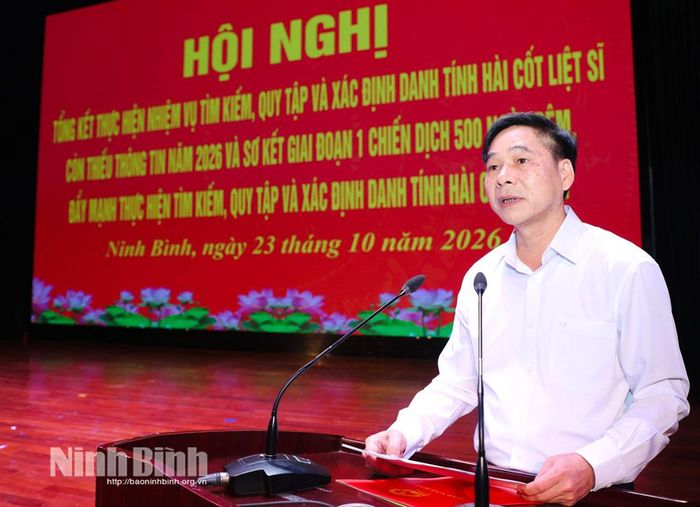 Đồng chí Nguyễn Anh Chức, Ủy viên Ban Thường vụ Tỉnh ủy, Phó Chủ tịch UBND tỉnh phát biểu kết luận tại hội nghị.