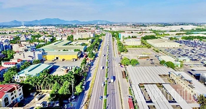 Hạ tầng kỹ thuật và không gian đô thị phường Phúc Yên được đầu tư đồng bộ, hiện đại.