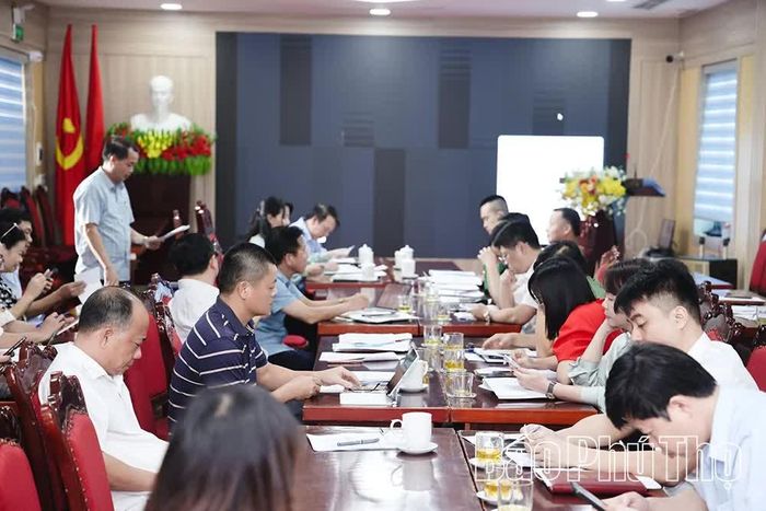Hội nghị có sự tham gia đầy đủ của các sở, ban, ngành liên quan của tỉnh.