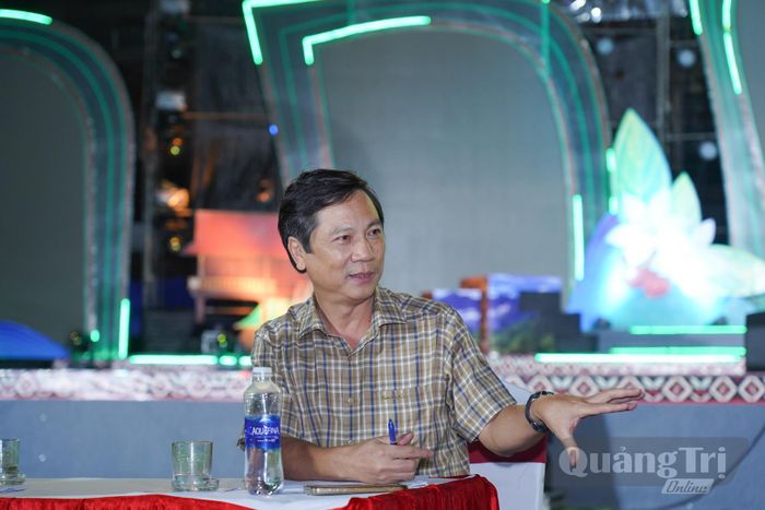 Đồng chí Hoàng Nam, Phó Chủ tịch Thường trực UBND tỉnh đề nghị các đơn vị chủ trì tiếp tục hoàn thiện chương trình theo hướng cô đọng, tăng chiều sâu chính luận - Ảnh: Lê Trường