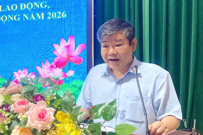 Lãnh đạo Sở Nội vụ tỉnh phát biểu tại lớp tập huấn.