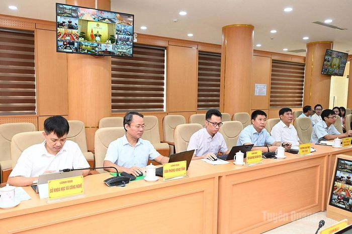 Các đại biểu dự tại hội nghị.