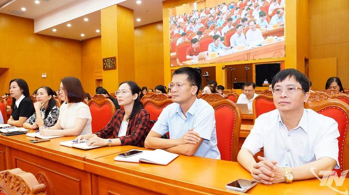 Đại biểu dự Hội nghị.