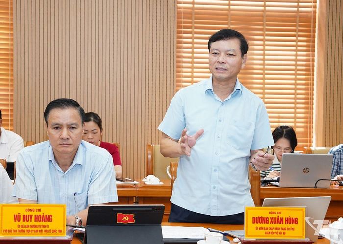 Lãnh đạo Sở Nội vụ phát biểu tại Hội nghị.