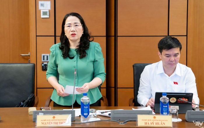 Đại biểu Nguyễn Thị Thủy (Đoàn ĐBQH tỉnh Thái Nguyên), Phó Chủ nhiệm Ủy ban Pháp luật và Tư pháp của Quốc hội, thảo luận tại Tổ.