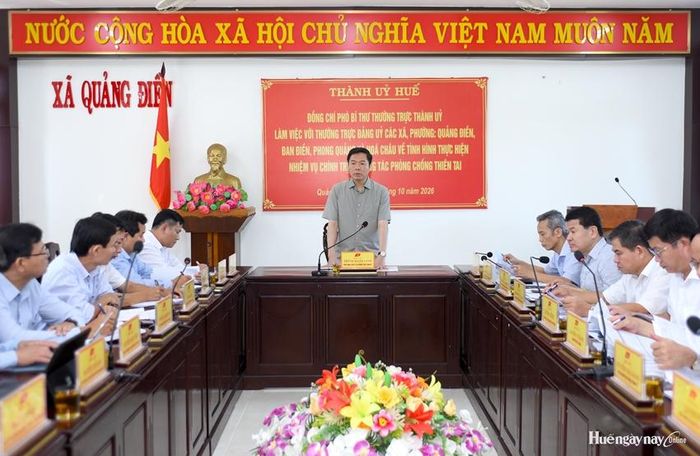 Đồng chí Trịnh Mạnh Linh phát biểu kết luận tại buổi làm việc. 