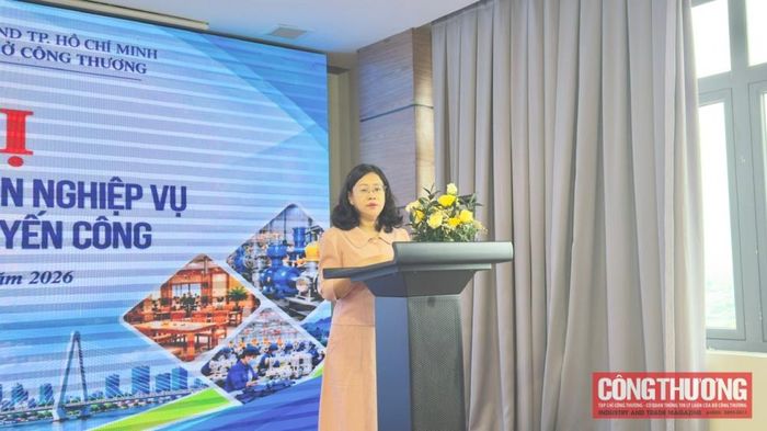 Phó Cục trưởng Cục Công nghiệp Đỗ Thị Minh Trâm phát biểu khai mạc tại Hội nghị