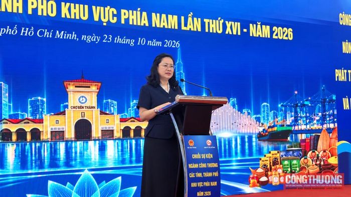 Bà Đỗ Thị Minh Trâm - Phó Cục trưởng Cục Công nghiệp phát biểu khai mạc Hội nghị