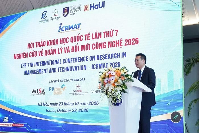 PGS.TS. Nguyễn Lê Cường - Phó Hiệu trưởng Trường Đại học Điện lực phát biểu khai mạc Hội thảo ICRMAT 2026.