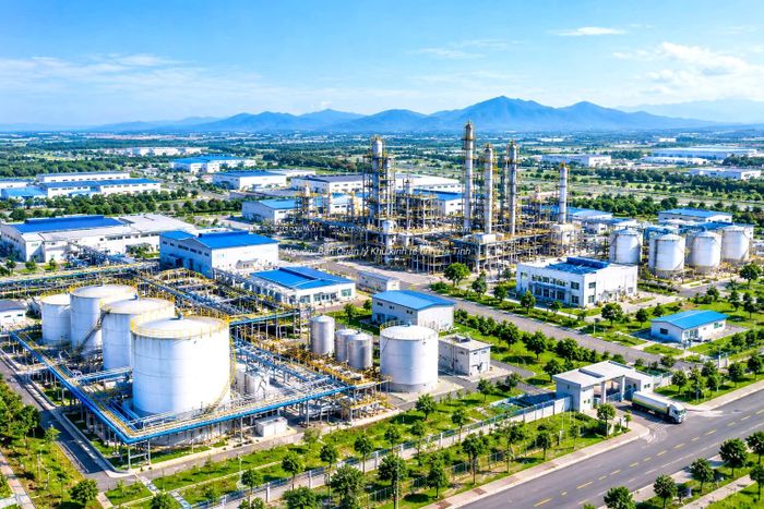 Các doanh nghiệp tại Khu vực Vũng Áng đóng vai trò then chốt về tăng ngân sách của tỉnh.