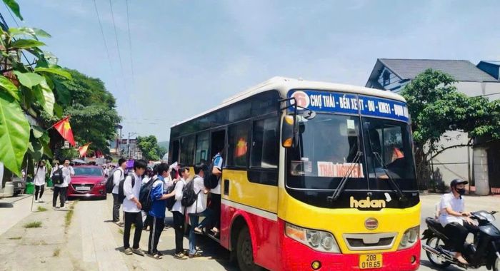 Xe buýt vẫn là phương tiện giao thông được nhiều người lựa chọn.