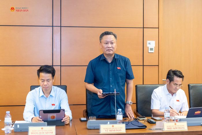 ĐBQH Vũ Minh Đạo (Lai Châu) phát biểu. Ảnh: Mạnh Hưng