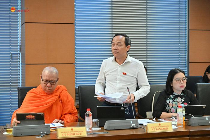 ĐBQH Vũ Danh Hiệp (TP. Cần Thơ) phát biểu. Ảnh: Quang Khánh