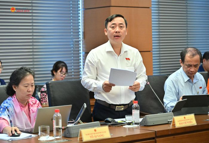 ĐBQH Đào Chí Nghĩa (TP. Cần Thơ) phát biểu. Ảnh: Quang Khánh