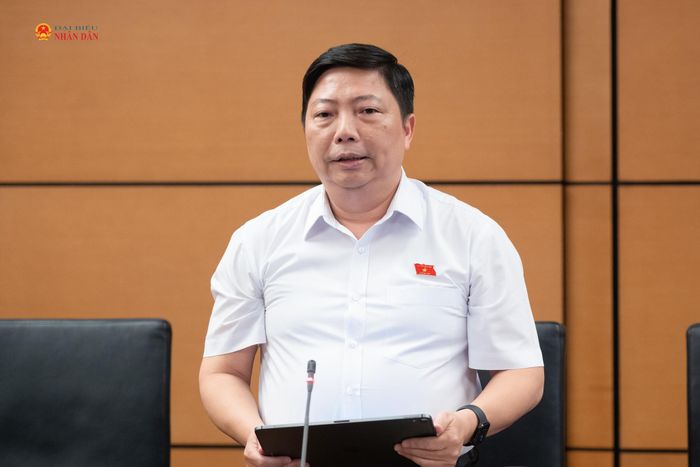 ĐBQH Nguyễn Vũ Trung (TP. Hồ Chí Minh) phát biểu thảo luận tại Tổ 2