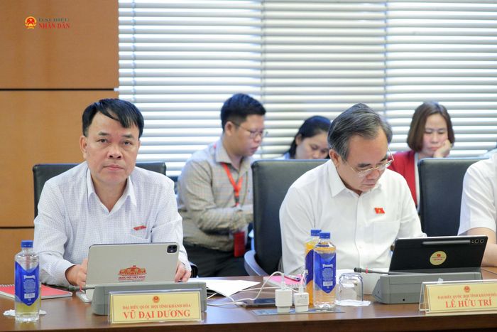 Các ĐBQH tỉnh Khánh Hòa dự phiên họp