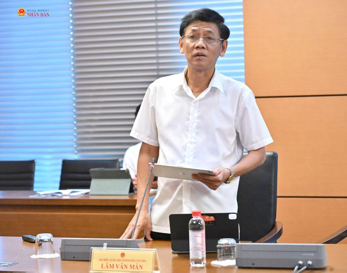 Chủ tịch Hội đồng Dân tộc Lâm Văn Mẫn phát biểu. Ảnh: Quang Khánh