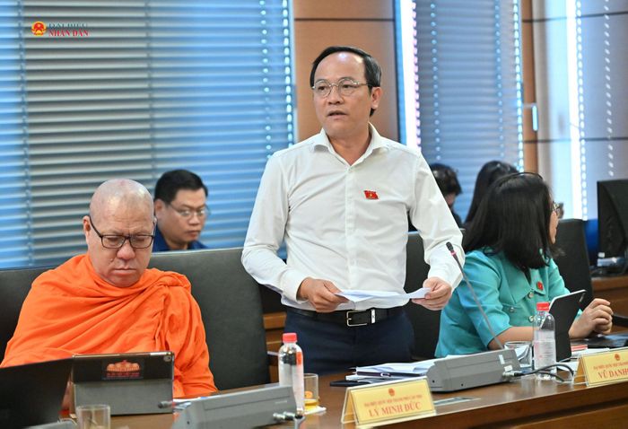 ĐBQH Vũ Danh Hiệp (TP. Cần Thơ) phát biểu. Ảnh: Quang Khánh