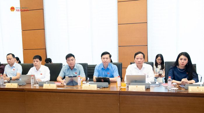 Đoàn ĐBQH tỉnh Lạng Sơn tham gia phiên thảo luận