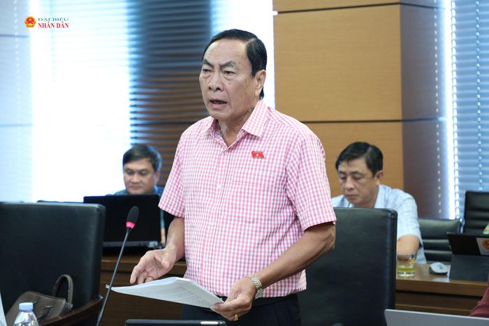 ĐBQH Phạm Văn Hoà (Đồng Tháp) phát biểu