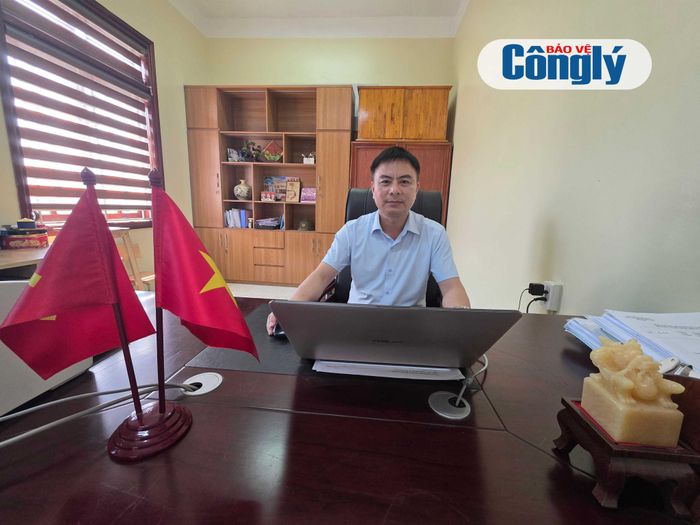 Ông Nguyễn Tiến Dũng, Phó Hiệu trưởng phụ trách Trường Tiểu học Phù Ninh (Ảnh: Trương Hiếu)