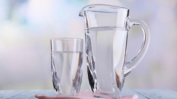 Bình chứa không đậy kín dễ khiến bụi bẩn và vi sinh vật xâm nhập