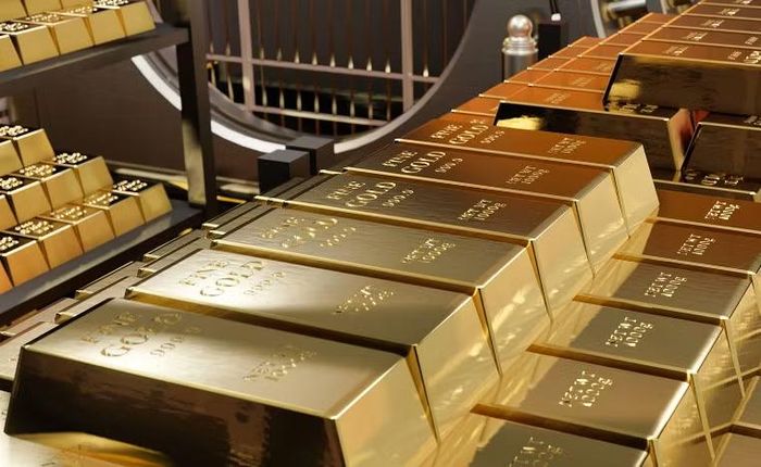 Giá vàng thế giới giảm khi các quỹ đầu cơ bán ra.