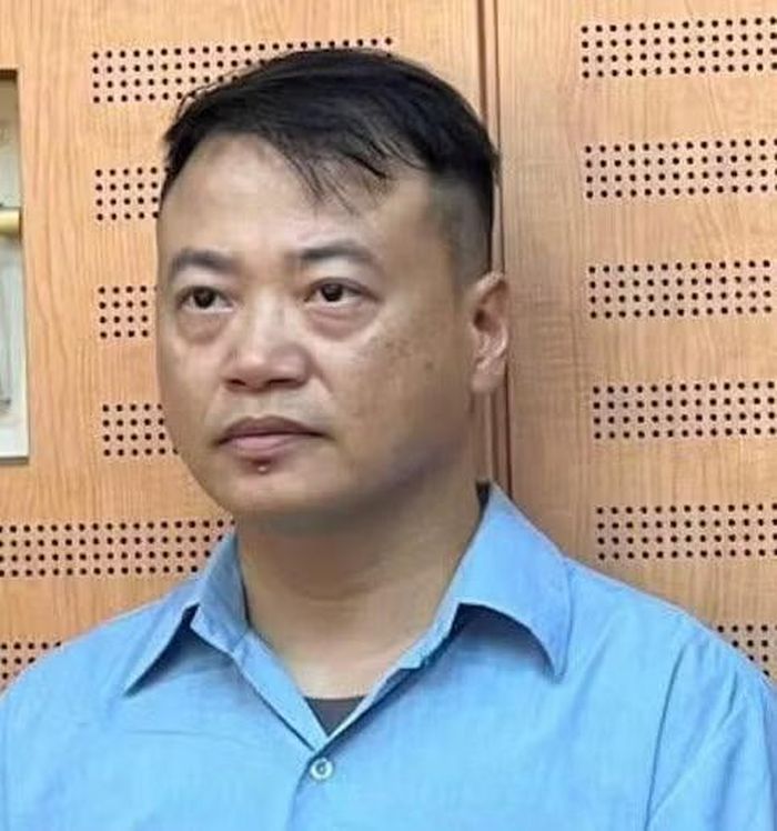 Nguyễn Hòa Bình (tức "Shark Bình").