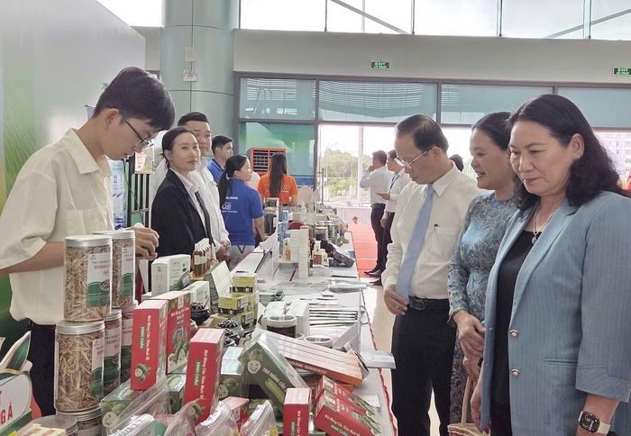 Sở Công Thương tỉnh Vĩnh Long đẩy mạnh xúc tiến thương mại, kết nối giao thương, hỗ trợ doanh nghiệp, hợp tác xã và hộ kinh doanh.