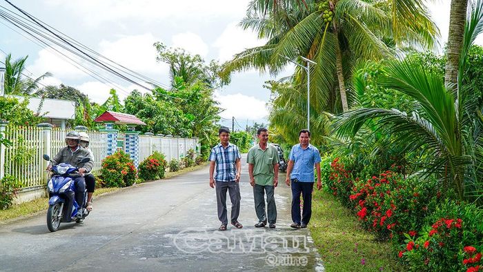 Chính quyền địa phương sát cơ sở, tuyên truyền, vận động người dân chung tay xây dựng nông thôn mới.
